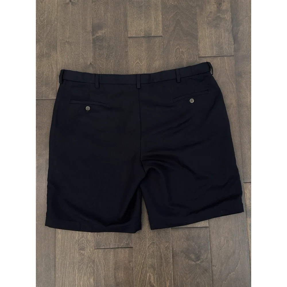 Haggar Men Navy Blue Shorts Size 42W Expandable Waist Stretch 9.5